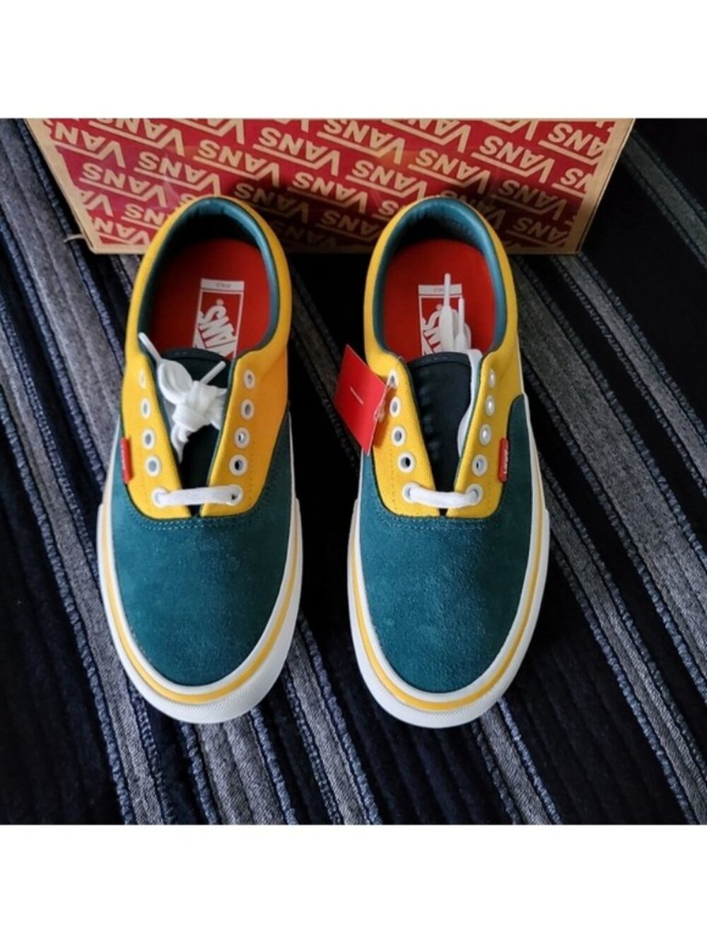 Vans Era Pro Prime Color block Women 9 Skate Shoe Yellow Blue Suede 062026 - Picture 2 of 9